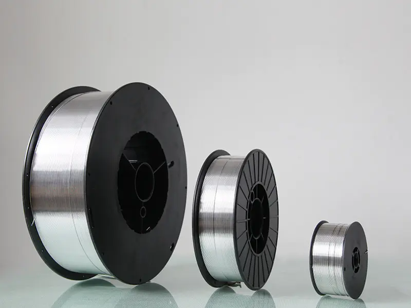¿Por qué es importante la combinación del metal de aportación en la soldadura de aluminio?